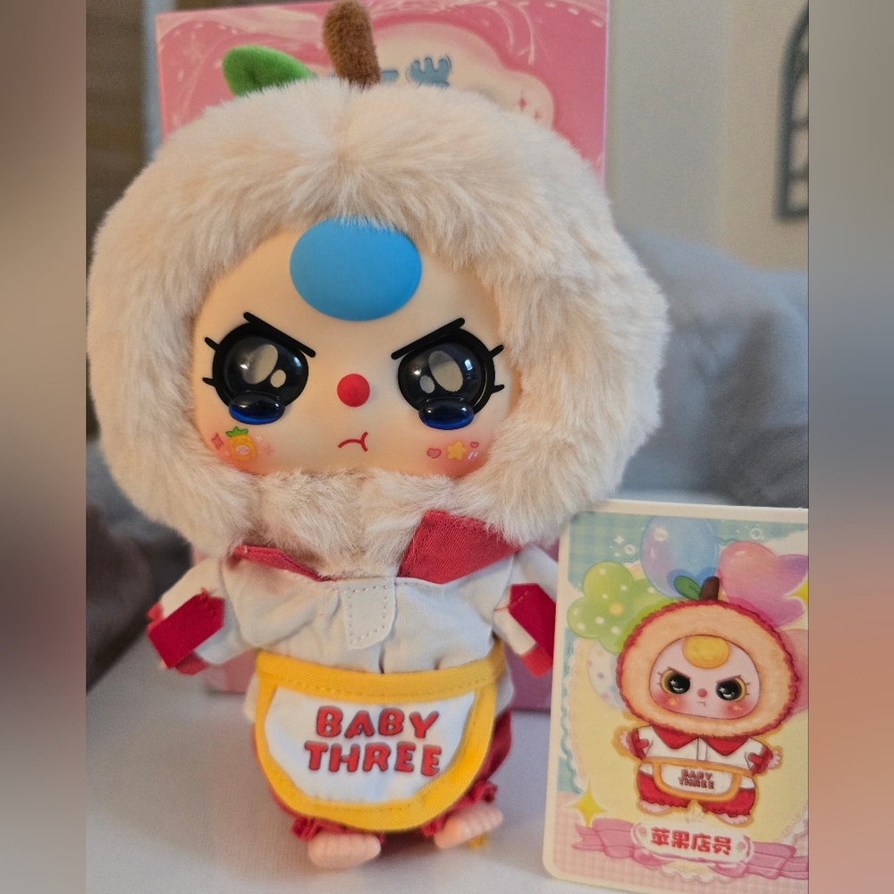 Baby Three Professional Dreamer Series  "Apple Store Clerk"